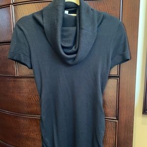 A Pea in the Pod maternity shirt